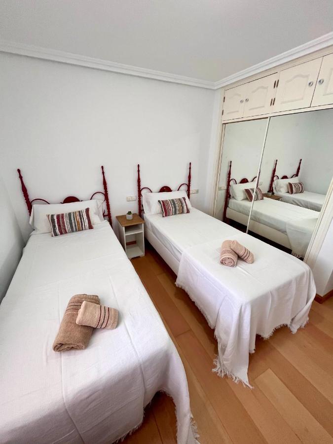 Gatu Premium Villa Turquesa Playa Y Parking Кадіс Екстер'єр фото